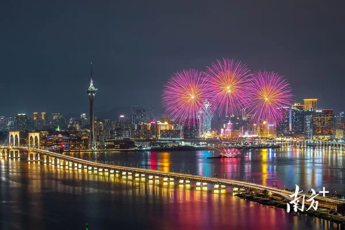烟花绚丽绽放,这些澳门地标也藏不住了|共绘湾区地标