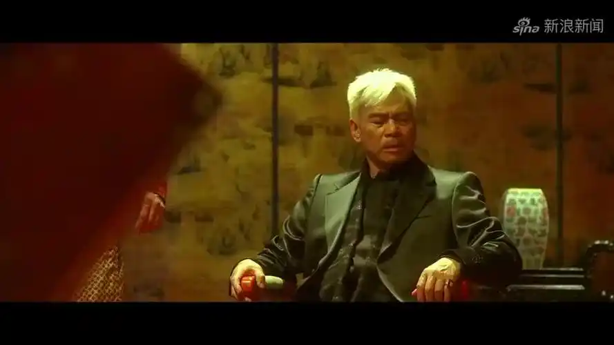 龙虎门:被火云邪神灭了门派,甄子丹学会降龙十八掌回来报仇