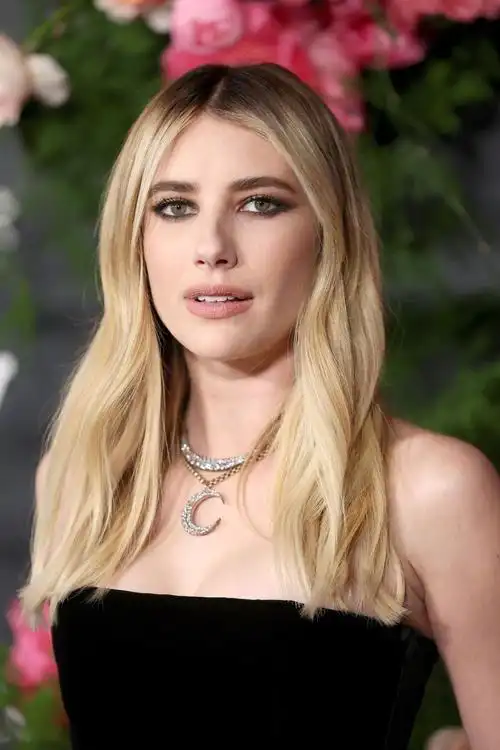 出席2022baby2baby庆典的艾玛罗伯茨emmaroberts