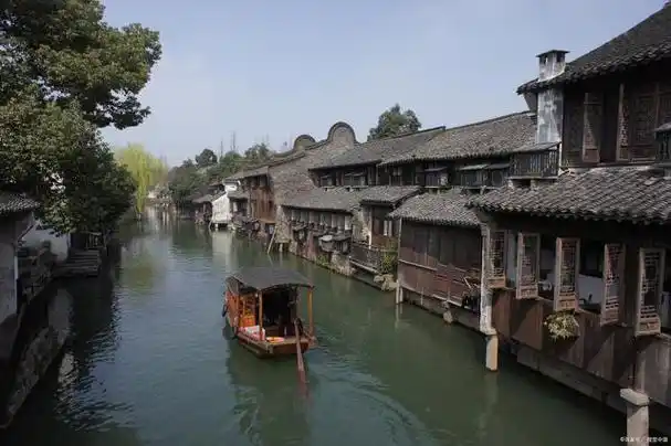 浙江桐乡乌镇景区,有完整保存着晚清和民国时期水乡古镇的风貌!