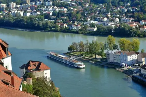其它 风光秀丽的多瑙河两岸 写美篇  多瑙河在欧洲仅次于伏尔加河是