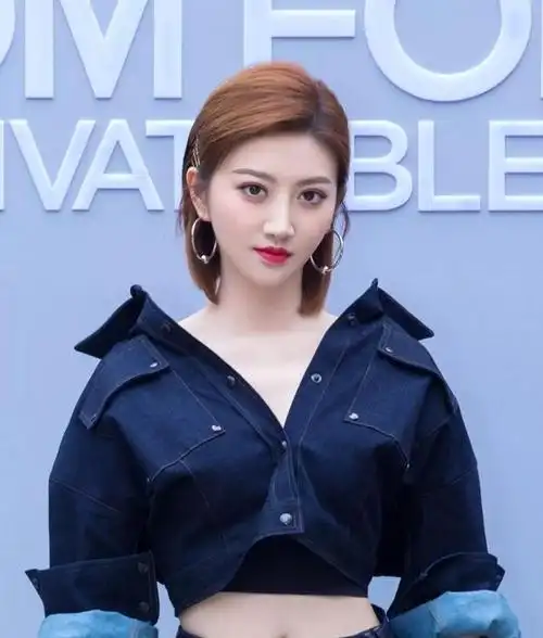 景甜的家世到底有多强大 景甜爷爷是谁-千百号