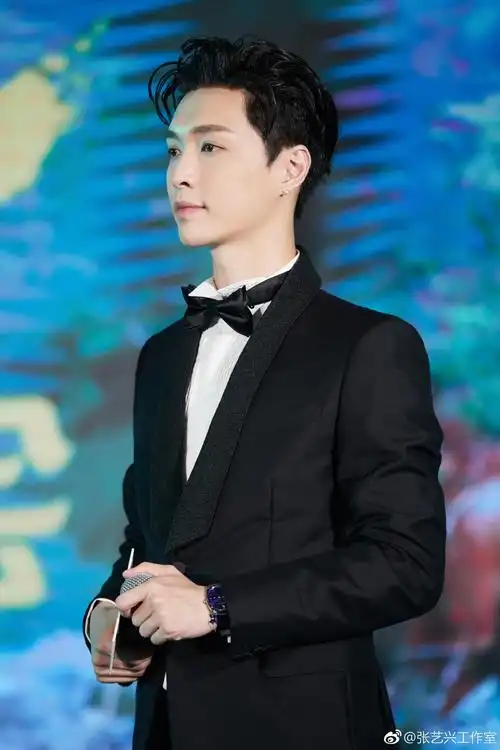 exo 小绵羊 张艺兴 lay 长沙小骄傲 #壁纸 #头像