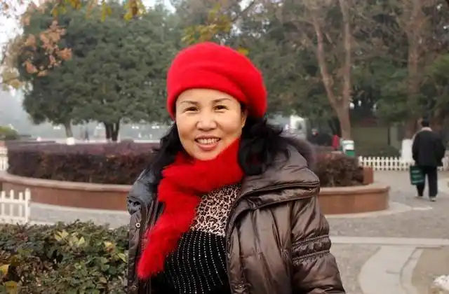 57岁农村大妈脸上皱纹逐渐淡化这半年内她做了什么值得学习