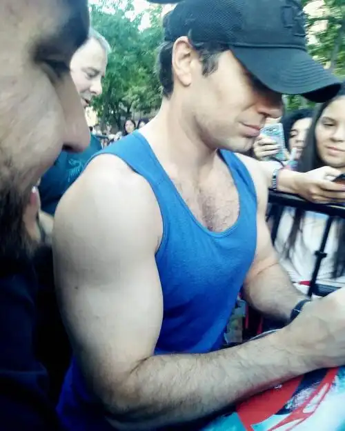 "大超"亨利·卡维尔这肌肉,谁能不馋他的身子呀