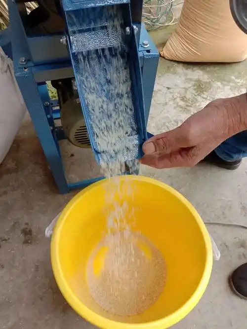 碾米机家用 碾米机家用220v小型傻瓜式稻谷打米机玉米粉碎机一体去壳