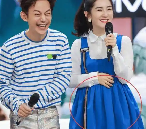 原创谢娜曝孕照后又晒双胞胎女儿张杰用四首歌回应隔空互动太甜了