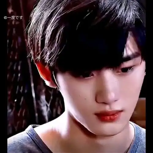 我觉得丁程鑫好帅,特别是他哭的那一瞬间,我眼泪直崩流涕.