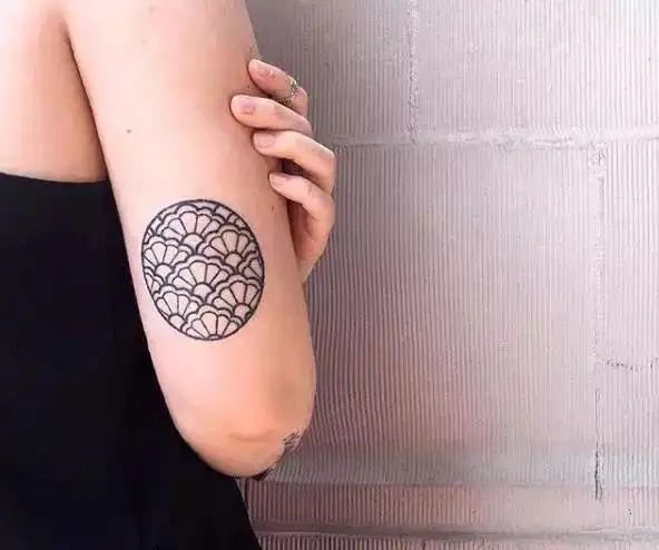 个性圆形小图纹身欣赏