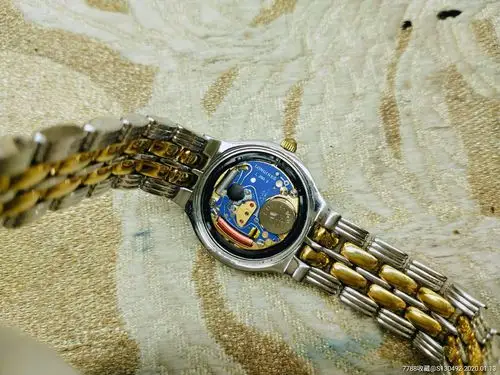 美品少见款漂亮【7钻浪琴经典女士石英机芯腕表】【.赤壁珍藏】