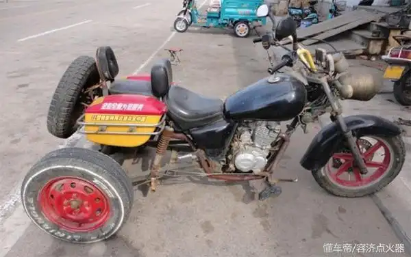 两轮摩爆改成三轮摩,等着被逮的节奏!