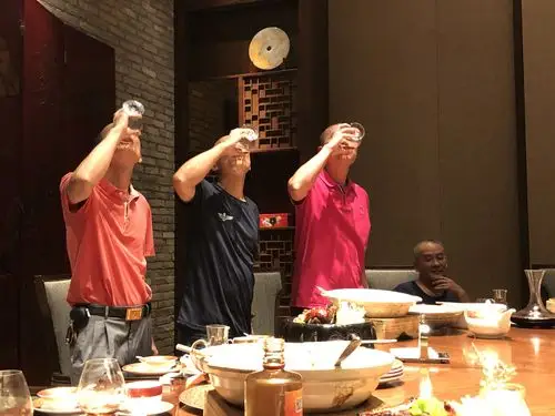 岁月如歌—记历次同学聚会!