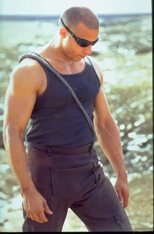 范迪塞尔这位肌肉男背后有不少故事双胞胎哥哥叫保罗后悔错过速激2