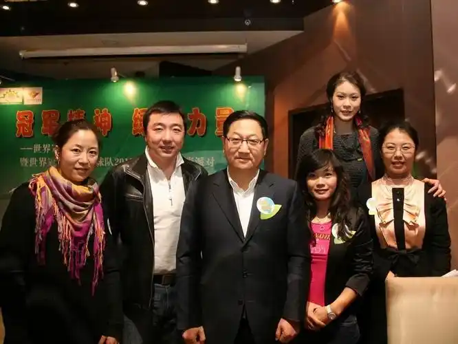 世界冠军莫慧兰,退役时仅17岁,拒绝美国高薪执教,进入大学深造