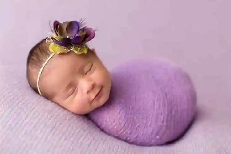 婴儿为什么会笑新生儿微笑代表什么意思