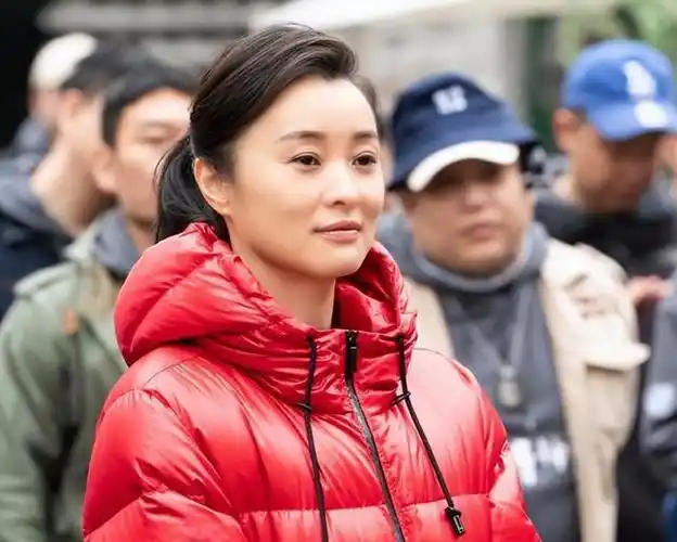 吴越:捧红前男友却惨遭抛弃,51岁未婚未育,只想做个纯粹的演员_网易