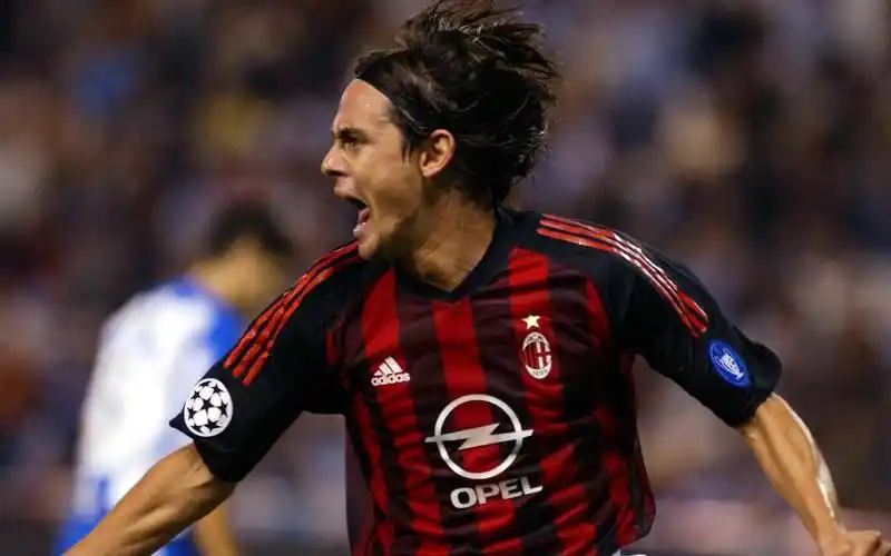 因扎吉米兰生涯首个帽子戏法:鲁伊科斯塔三送助攻 完美的机会主义者