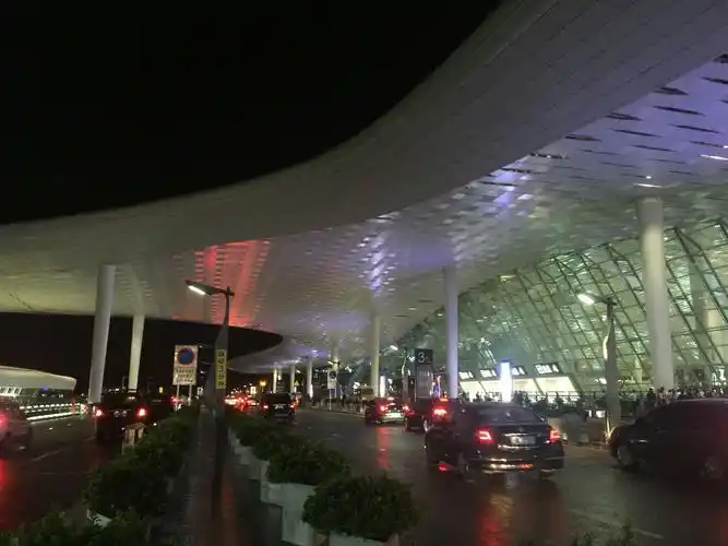 深圳市宝安区领航高架桥天气预报