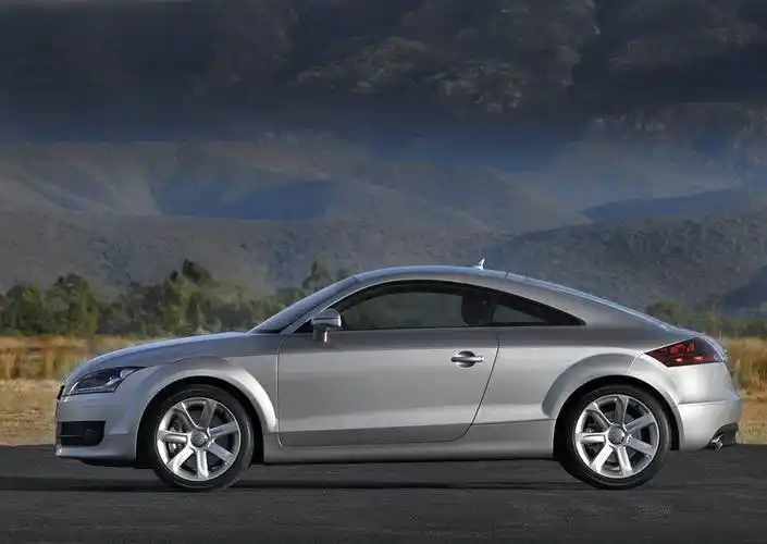 奥迪tt coupe外观图片_中国汽车消费网