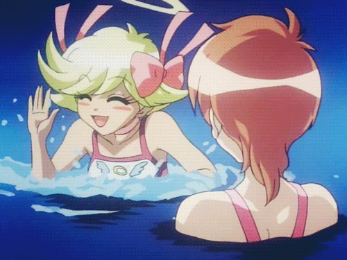 卡通gif动漫gif少女gif游泳gif玩耍gif嬉戏gif大笑gif