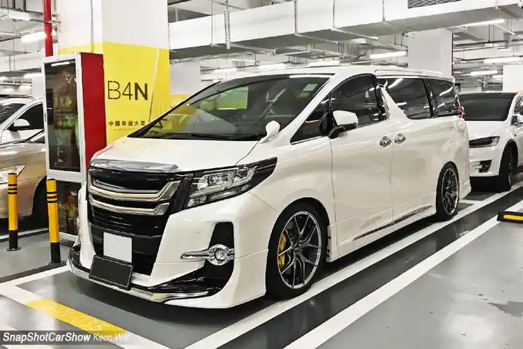 加价30万的顶级保姆车,丰田埃尔法爆改案例欣赏!