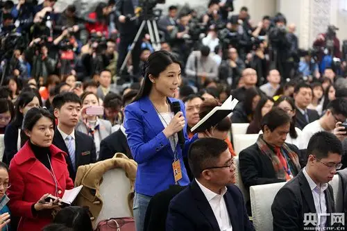 中央人民广播电台,央广网,央广新闻客户端记者张绵绵现场提问.