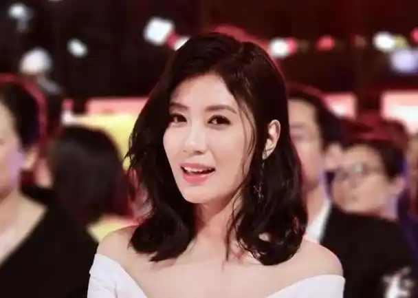 娱乐圈中身高超过180的女明星(身高不够颜值来凑)(7)