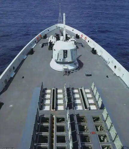 中国自主研发制造尖端导弹红旗16导弹