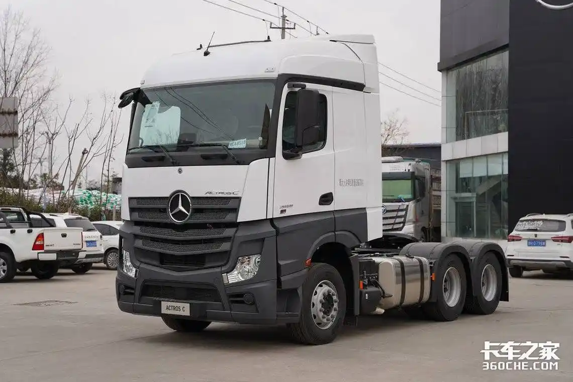 国产依然奔驰actrosc重卡速报