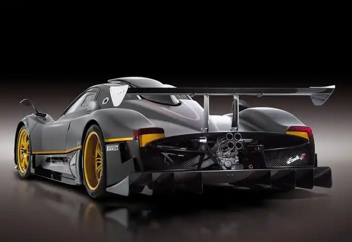 p>帕加尼zonda是一款中置引擎跑车,由意大利超级跑车制造商 a target