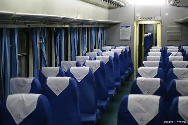 硬座火车乘务员会让你充电吗不给充电是本分帮你充电是交情