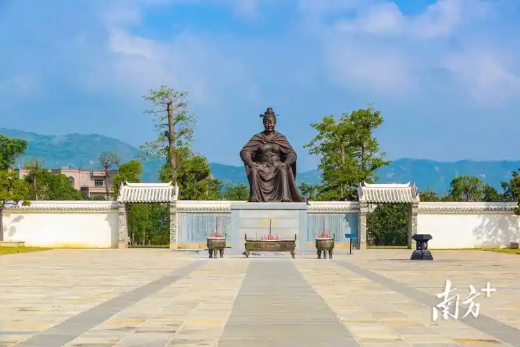 冼夫人故里文化旅游景区.