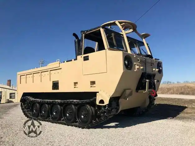 m548履带式运货车_车辆_导弹_驾驶室