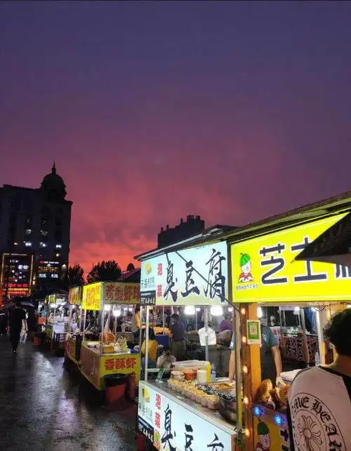 哈尔滨绝对不能错过的大学周边的地摊夜市,你打卡了吗?