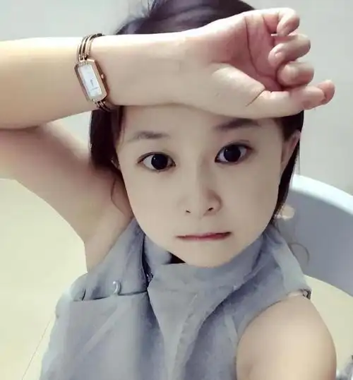 内蒙袖珍女嫁985高材生婚后12年不敢怀孕如今离婚成人生赢家