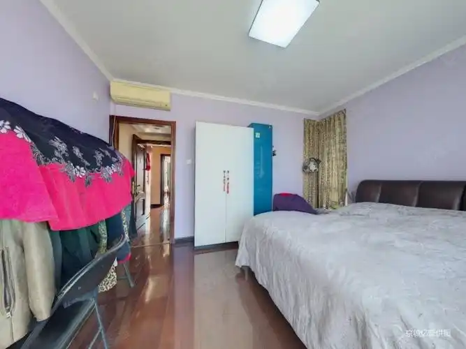 京城雅居板楼满五低密度社区近地铁高楼层视野好