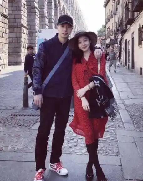 原创马龙18岁龙嫂夏露出手稳准狠拿下天花板级老公