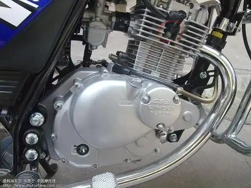 火花塞在摩托车哪里