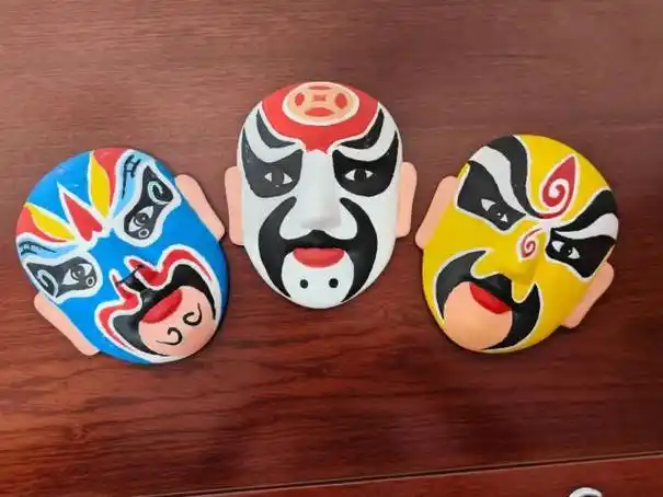 甘州区博物馆:"创意脸谱绘国粹 文化传承润童心"