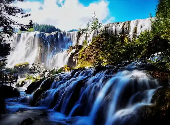 6月1日至9月30日 四川阿坝州所有a级景区半价优惠