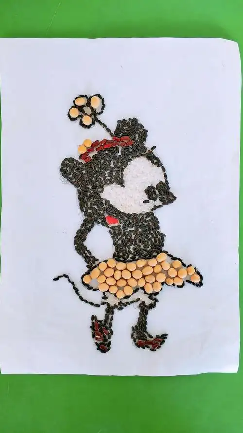 慧博幼儿园大一班《种子镶嵌画》