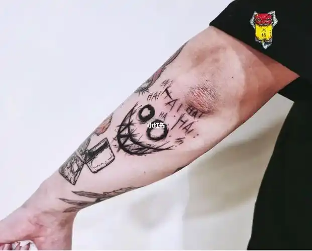 银川纹身恶魔笑脸小图拼接