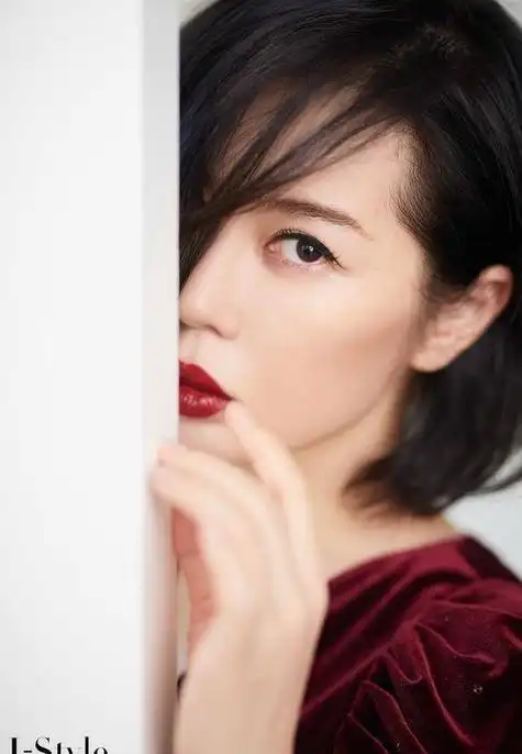 余男:与男友十二年感情遭抛弃,如今事业发展越来越好