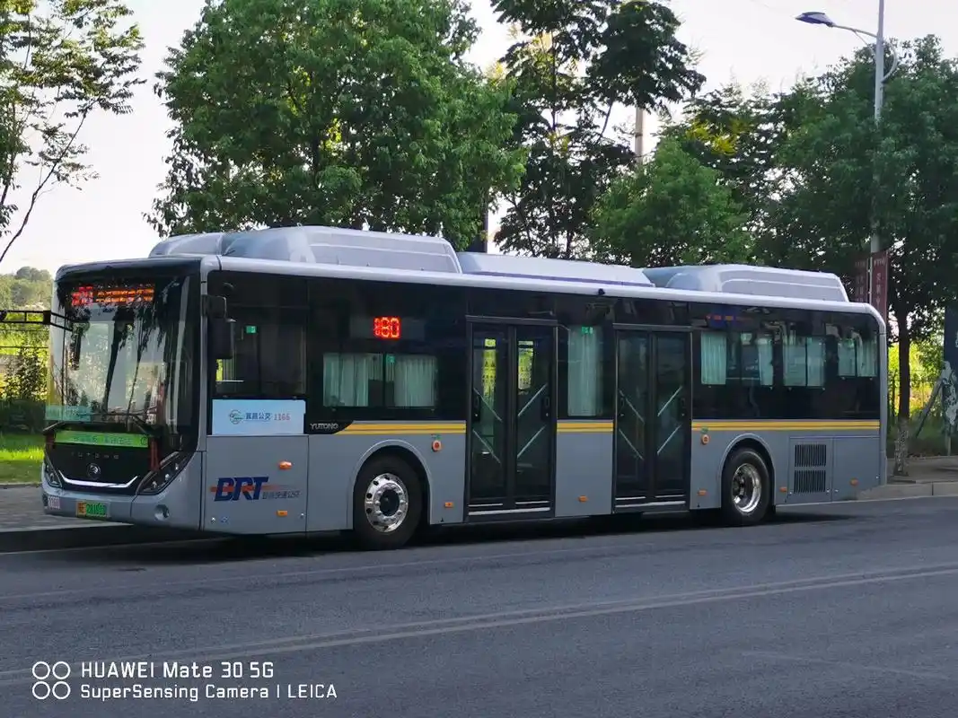 d11的宜昌公交拍摄照片下