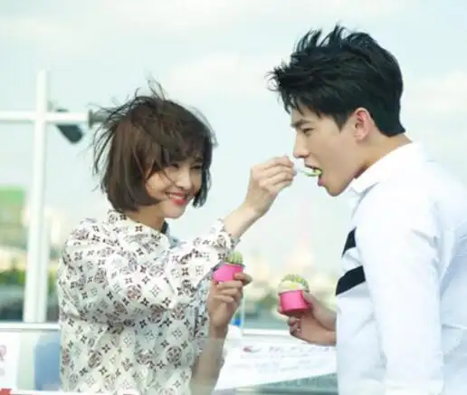 男神杨洋郑爽合作电影预告曝光 微笑夫妇再续前缘(2)_大陆星闻_明星