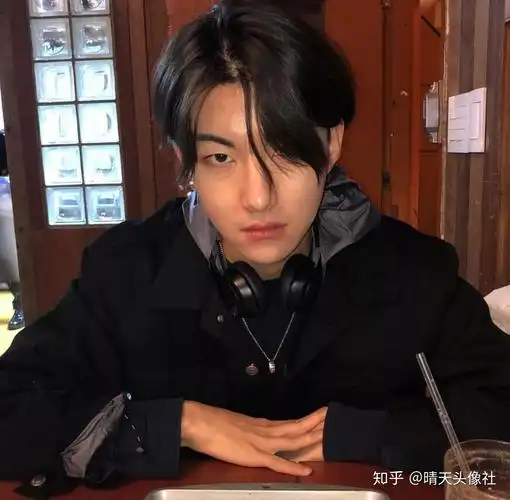 文艺男生头像,刚好遇见的人比你用心去爱的人更好 - 知乎