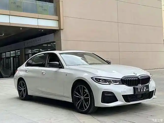 出售20年底宝马3系2021款330li xdrive m运
