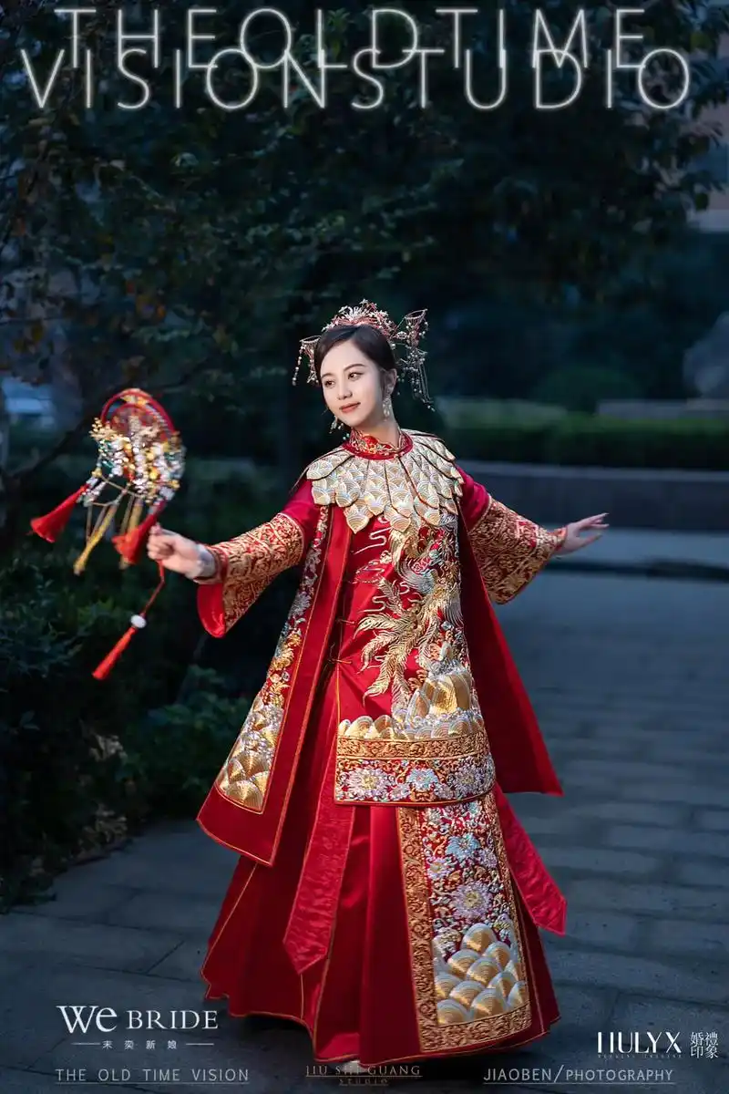 结婚当天我把上万的绣和服穿在身上