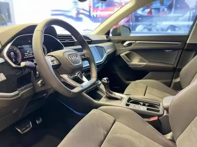 98万-33.59万元 奥迪q3换装1.5t发动机