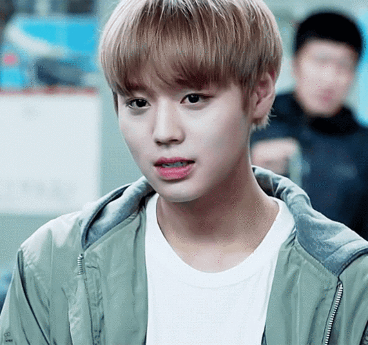 男生桃花眼是怎么样的体验?